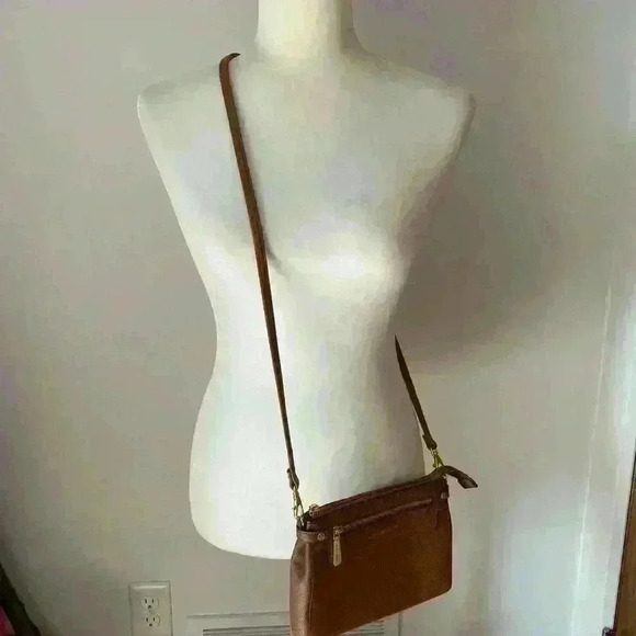 Brown Liz Claiborne Elly Convertible Crossbody Bag I’m vegan leather - Picture 11 of 14